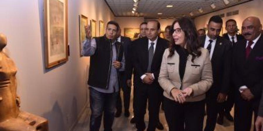 وزيرة الثقافة تفتتح معرض «كنوز مقتنيات الأوبرا التشكيلية» بالأوبرا