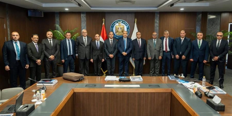 هيئة البترول تعتمد نتائج «إبسكو».. 8.2 مليار للعمالة و4 مليارات للتغذية