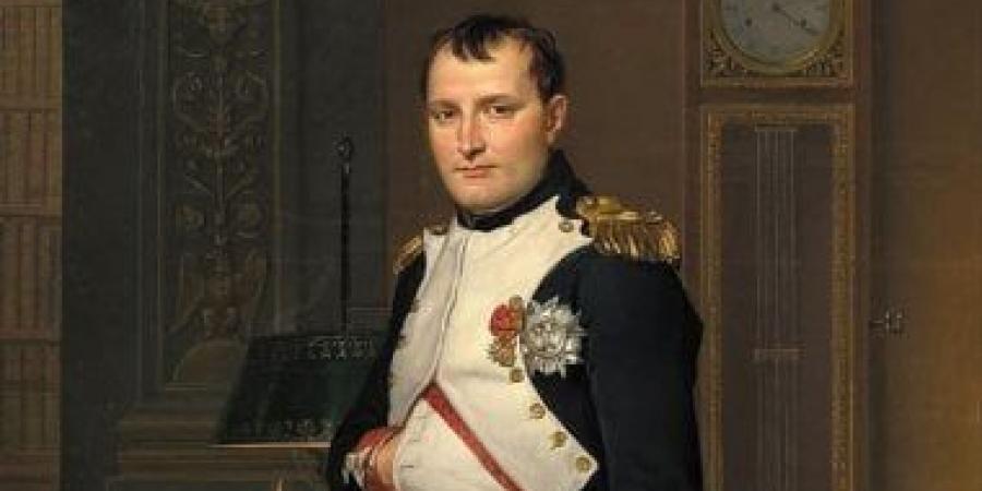 من عرش أوروبا إلى جزيرة صغيرة.. قصة نفى نابليون إلى إلبا