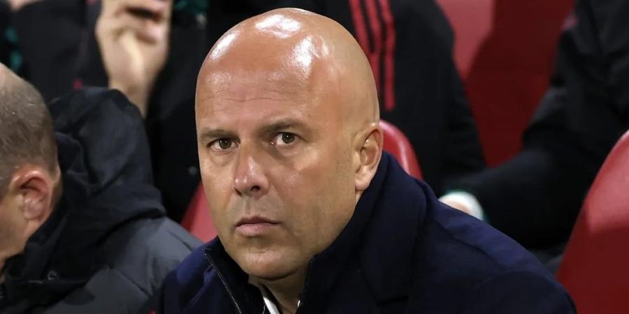 5 مدربين يواجهون شبح الإقالة فى الدوري الإنجليزي.. سلوت على رأس القائمة