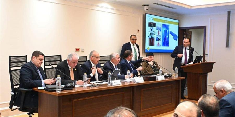 النائب عمرو فهمي: "نقص المياه ومبيدات فاسدة وتسعير غير عادل".. ثلاثية تضرب الزراعة