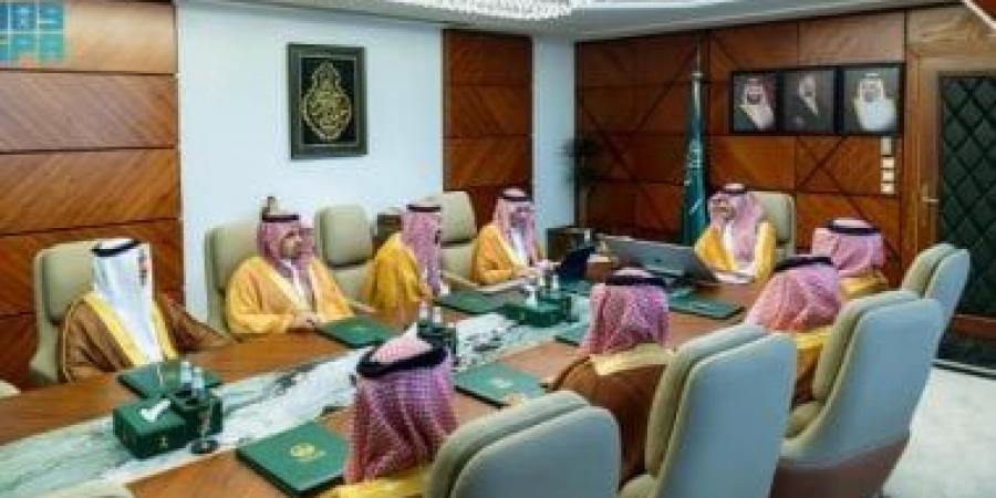 أمير المنطقة الشرقية يطّلع على جاهزية منظومة المطارات وخدماتها التشغيلية