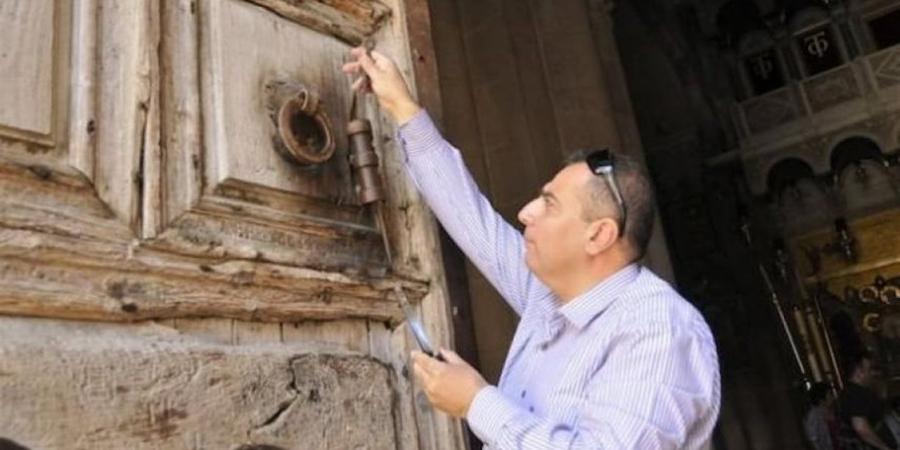 أديب جودة الحسيني: فتح الأماكن المقدسة اليوم بالقدس