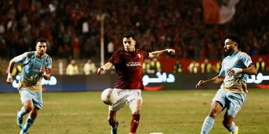 لجنة الحكام تحسم الجدل: لا ركلة جزاء في مباراة الأهلي وسيراميكا