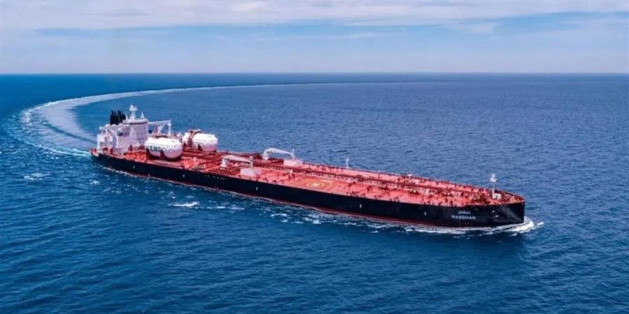 النفط يتراجع والأسواق تترقب ما بعد الهدنة في مضيق هرمز