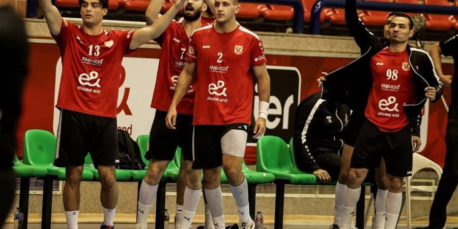 الخطيب يهنئ "رجال يد الأهلي" لفوزهم بدوري المحترفين