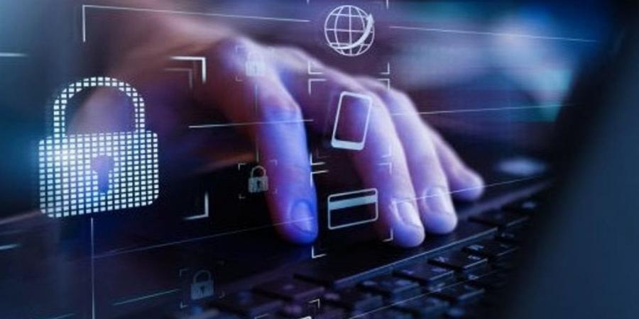 عقوبة اختراق الحسابات الشخصية وسرقة البيانات في مصر 2026