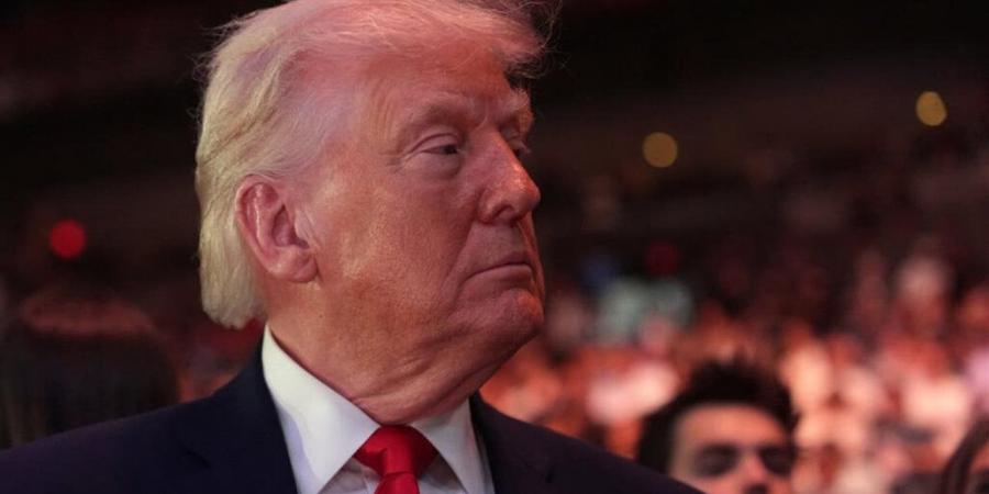 ترامب يحذف صورة مثيرة للجدل بعد اتهامات بالتجديف وانتقادات من حلفائه