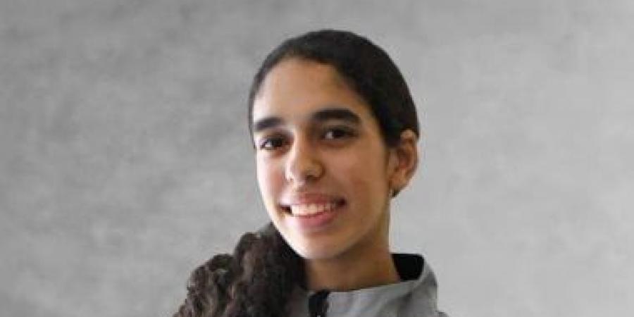 وزير الرياضة يهنئ حلا هانى ببرونزية بطولة العالم للتايكوندو للشباب