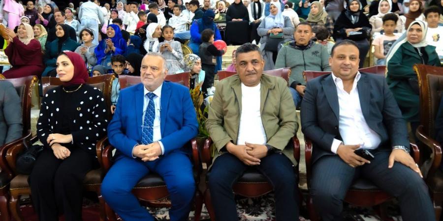 مسئولو جهاز دمياط الجديدة يشاركون احتفالات أعياد الربيع والقيامة (صور)