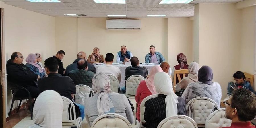 تطوير الطرق والمباني الآيلة للسقوط أهم الملفات المطروحة بـ"تنفيذي المنتزه أول"