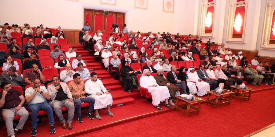 قصائد تتغنى بالإنسان والوطن والحب في بيت الشعر بالشارقة.. صور