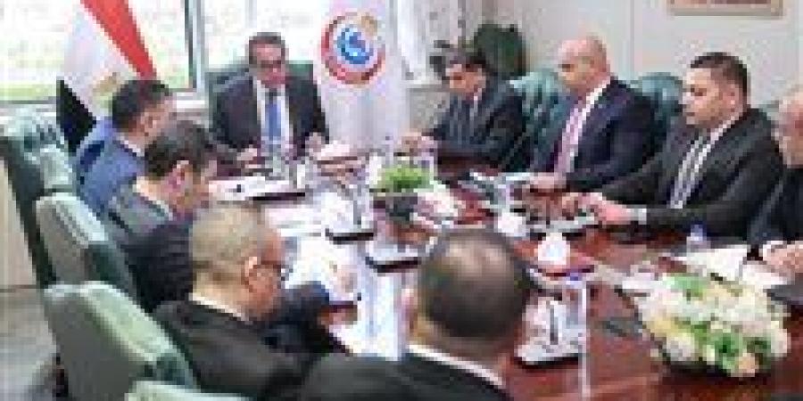 وزير الصحة يترأس اجتماع اللجنة العليا لمتابعة توافر واستقرار سوق الدواء