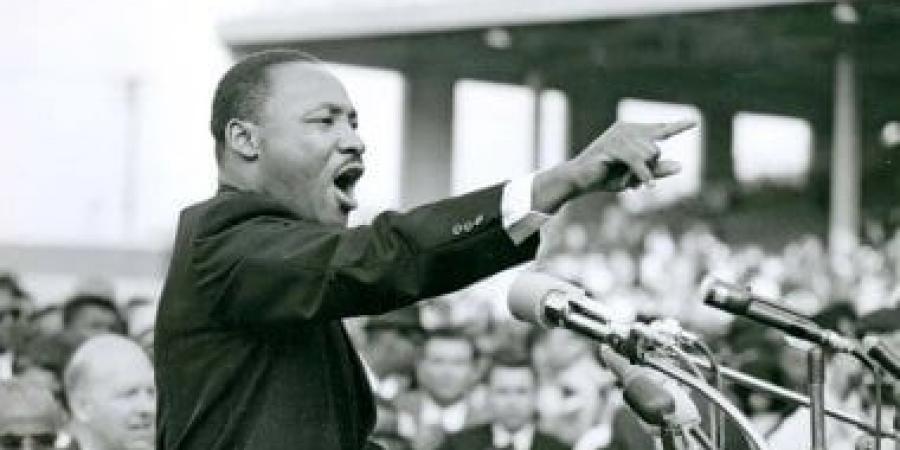 مارتن لوثر كينج جونيور يكتب رسالة من سجن برمنجهام.. ما جاء فيها؟