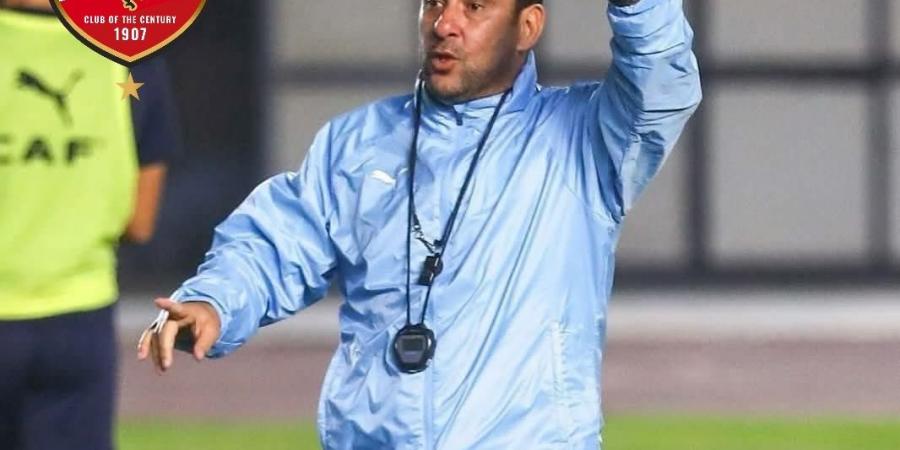 أنيس بوجلبان يبدأ مهمته الجديدة مع الأهلي في الاسكاوتنج (خاص)