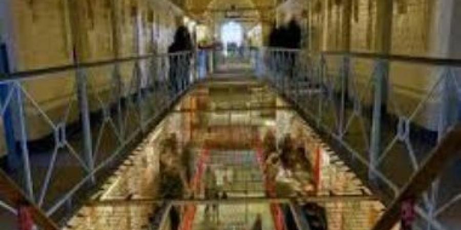 منظمة التعاون الإسلامي تؤكد تضامنها مع الأسرى الفلسطينيين في سجون الاحتلال