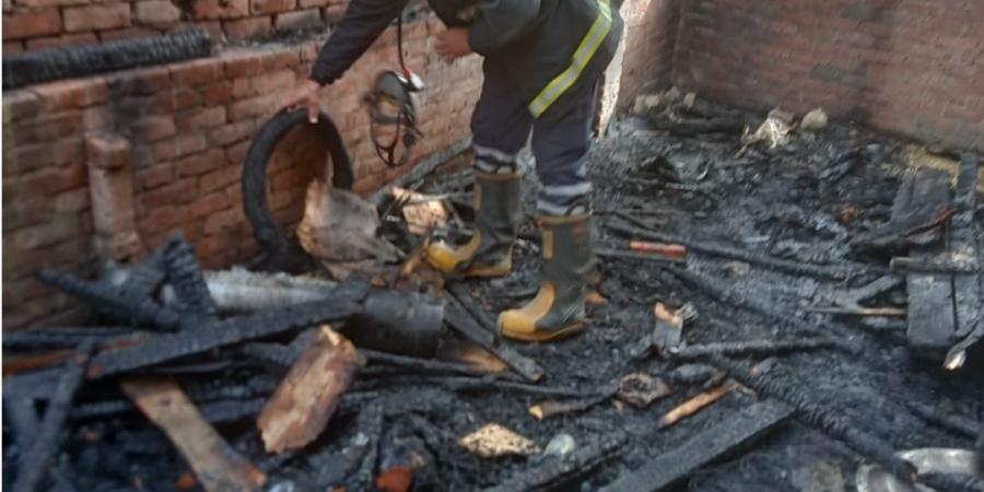 التحقيقات تكشف حجم خسائر حريق مخزن فراشة بمصر القديمة