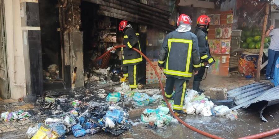 المعمل الجنائى: ماس كهربائى بالتكييف المركزى وراء حريق محل تجارى بمول شهير في الهرم