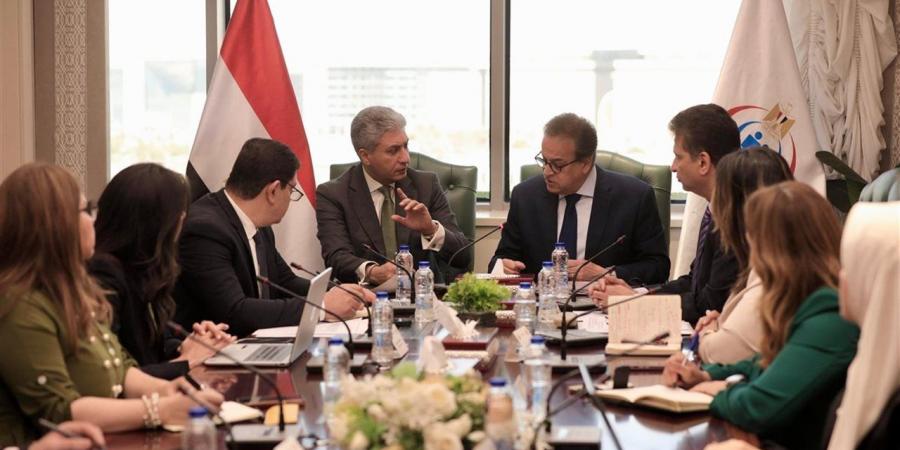 "إعداد منظومة مُوحدة لتسعير الخدمات الطبية" الأبرز.. اتفاق وزاري بين "الآثار" و"الصحة" لدعم السياحة العلاجية
