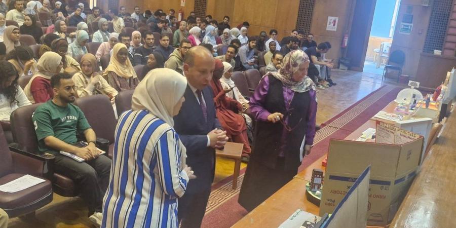 طب قصر العيني تُدعم "التثقيف الصحي" في يوم علمي ابتكاري