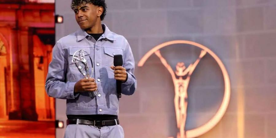 لامين يامال أفضل لاعب شاب في العالم بجوائز لوريوس 2026