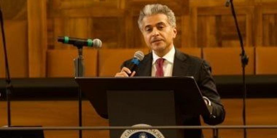 أحمد العامري: العلاقة بين الأدبين العربي والأوروبي علاقة تأثير وتبادل