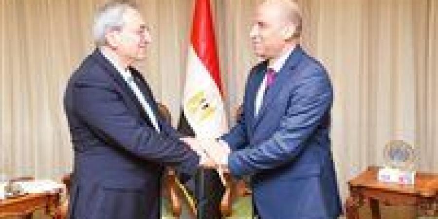 وزير العمل بحث مع نظيره القبرصي تفعيل مذكرة تفاهم تنقل الأيدي العاملة