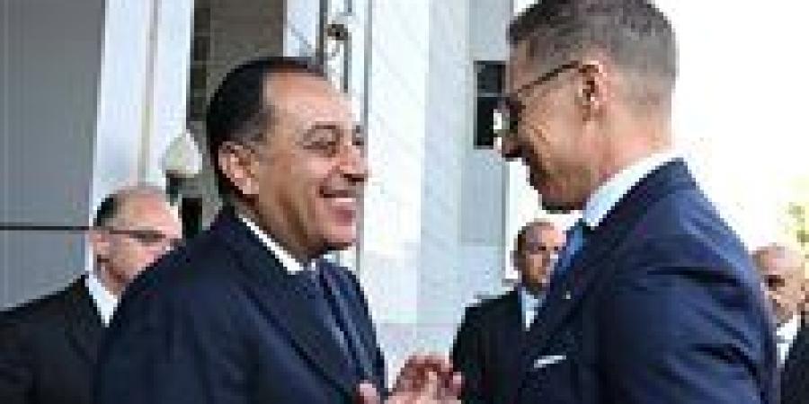 رئيس الوزراء يلتقي رئيس جمهورية فنلندا