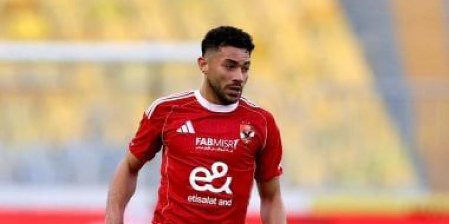 ثنائية ياسر ومرعي تقود دفاع الأهلي أمام بيراميدز