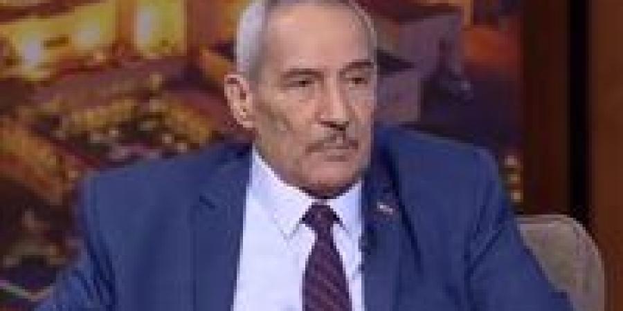 اللواء محمد قشقوش: حشد عسكري أمريكي يطوّق إيران.. والتفاوض يجري “تحت النار”