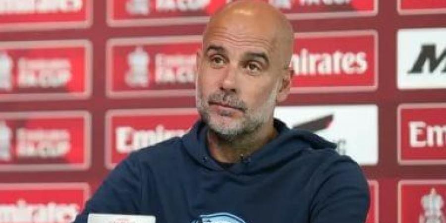 جوارديولا يفجرها: بعض لاعبي مانشستر سيتي يشعرون بالإحباط