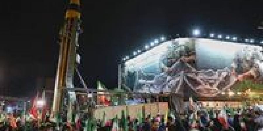 ذا هيل: لماذا يصعب كسر قبضة إيران على مضيق هرمز؟