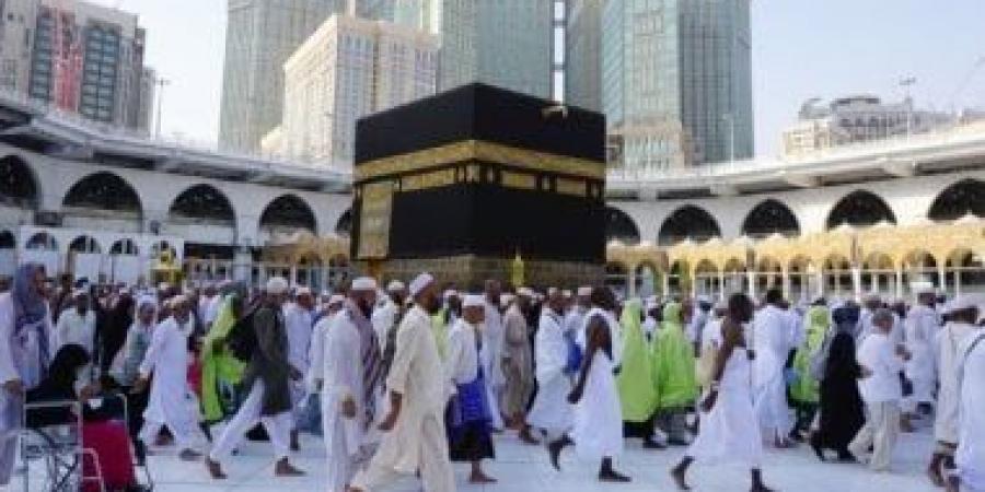 تسليم بطاقة نسك للحجاج فى بلدانهم لتسهيل تنقلاتهم خلال أداء المناسك