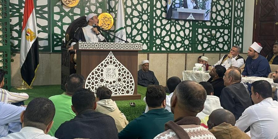 جابر بغدادي: مجالسة الصالحين والنظر إلى وجوهم عبادة