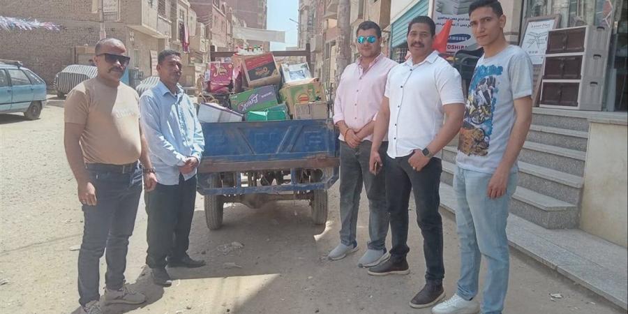 ضبط 2600 قطعة منتجات مجهولة المصدر في الفيوم