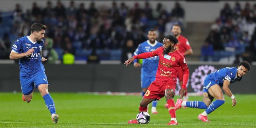 محدث لحظة بلحظة.. نتيجة مباراة الهلال وضمك في دوري روشن السعودي