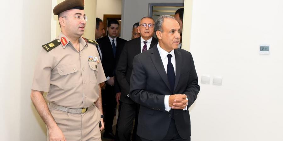 وزير الخارجية يفتتح غرفة حفظ الوثائق المؤمنة بمقر وزارة الخارجية|صور