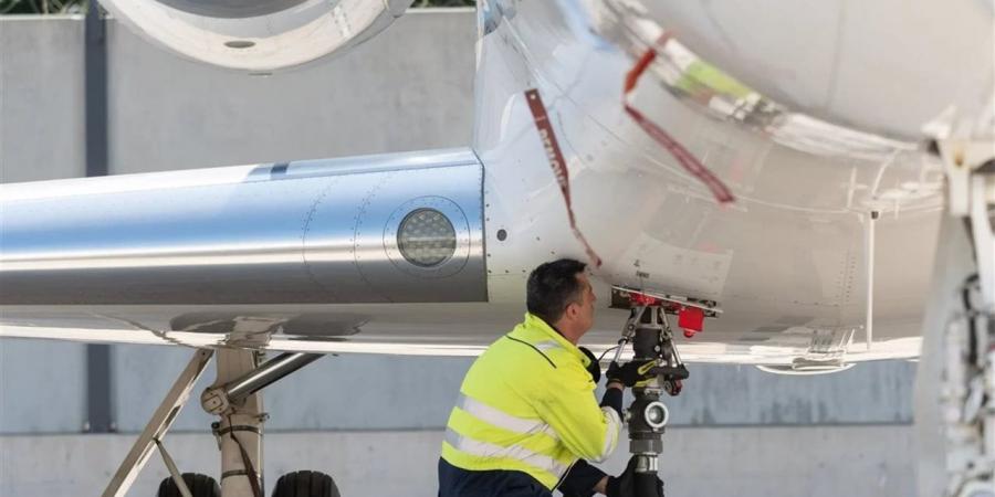 نقص الوقود يعرض العديد من المطارات الصغيرة في أوروبا للخطر مع إلغاء الرحلات