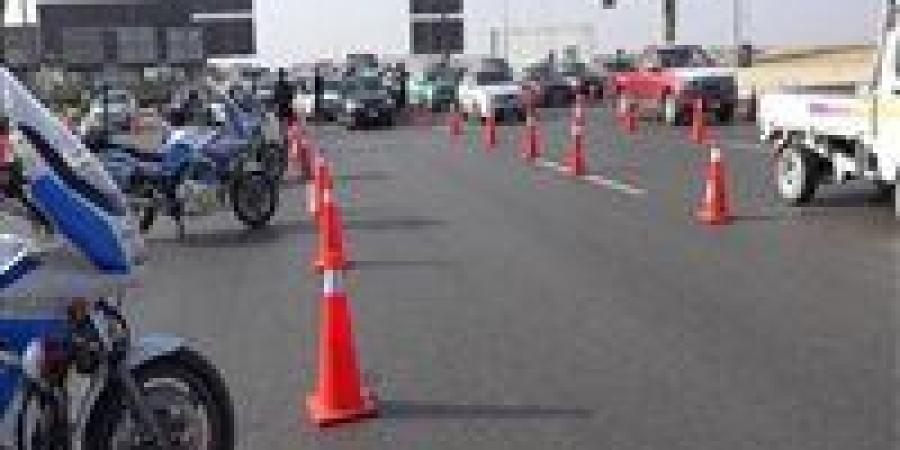 5 ساعات لمدة 10 أيام.. غلق طريق مصر أسوان الغربي لتنفيذ مشروع القطار السريع