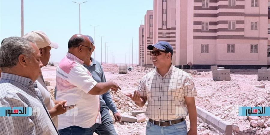 رئيس جهاز قنا الجديدة يتابع أعمال المرافق والبنية التحتية ومشروع 28 عمارة