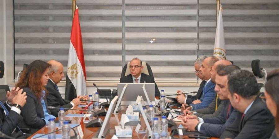 "فريد": المناطق الحرة تعمل على تبسيط الإجراءات لجذب الاستثمارات الأجنبية