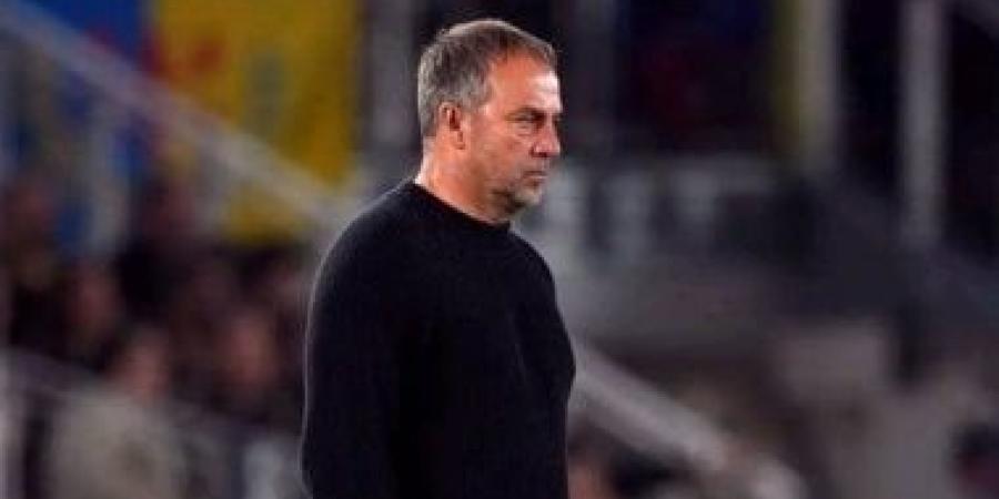 فليك يقترب من تمديد عقده مع برشلونة حتى 2028