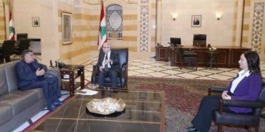 رئيس وزراء لبنان يبحث مع رئيس طيران «الشرق الأوسط» أوضاع قطاع الطيران