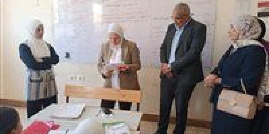 مدير تعليم القاهرة تتابع مراجعات الشهادة الإعدادية ببدر… رسالة حاسمة للطلاب: الفرصة أمامكم والتفوق قرار