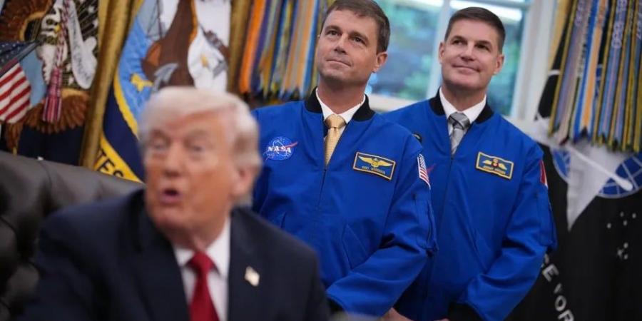 تفاصيل مقابلة ترامب مع رواد فضاء مهمة أرتميس 2 فى المكتب البيضاوى