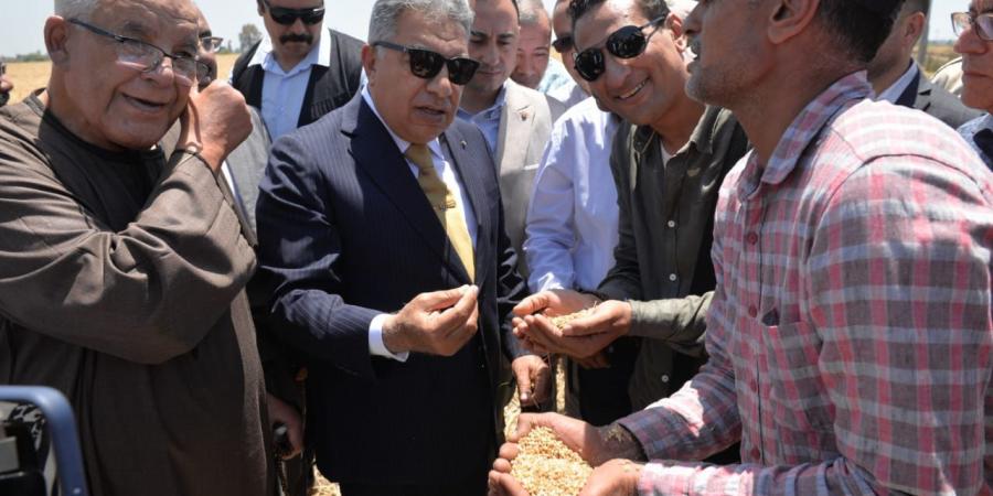 محافظ الدقهلية يطلق موسم حصاد القمح 2026 من أجا: دعم الفلاح أولوية والأمن الغذائي قضية قومية