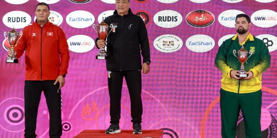 منتخب المصارعة النسائية تحت 20 سنة يتوج بكأس البطولة الأفريقية