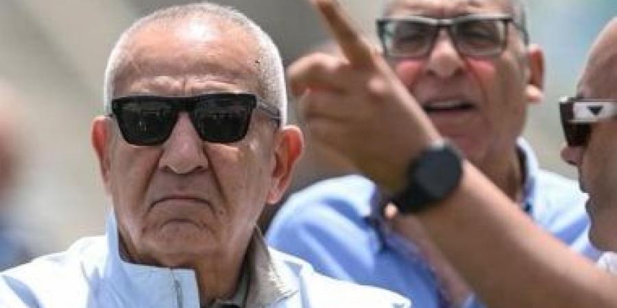 كامل أبو علي يعلن عدم استمراره فى رئاسة النادي المصري لفترة جديدة