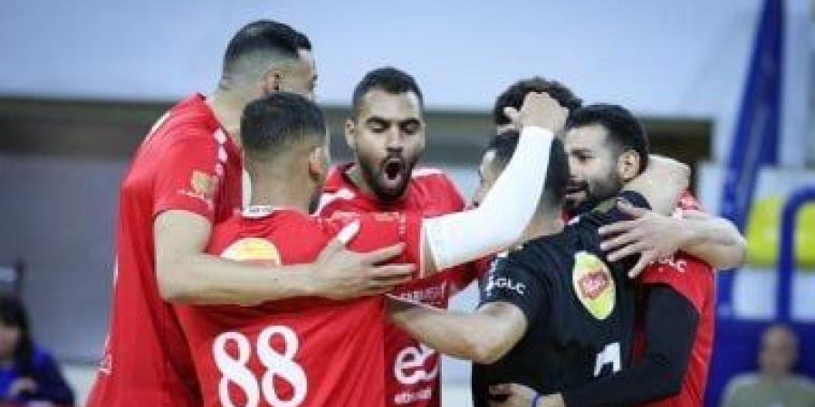 بعثة رجال طائرة الأهلى تصل القاهرة صباح غدٍ بعد انتهاء بطولة أفريقيا