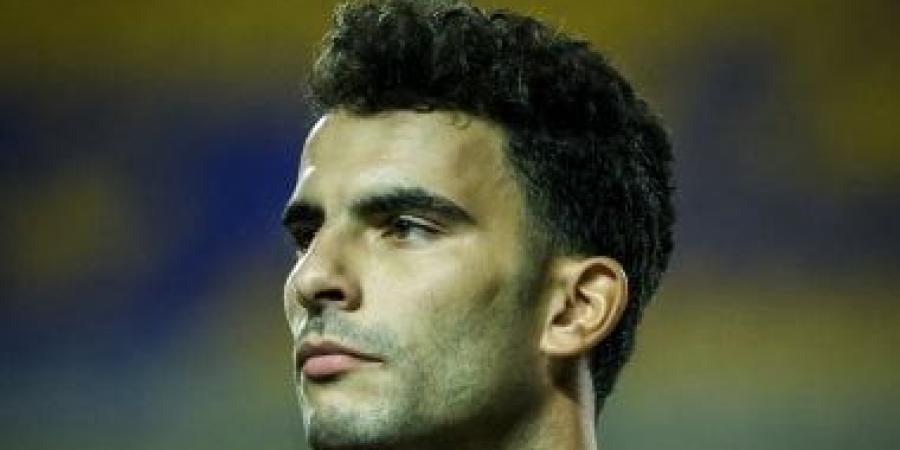 الأهلى يفحص زيزو بسبب آلام الخلفية لتحديد موقفه من مباراة إنبى